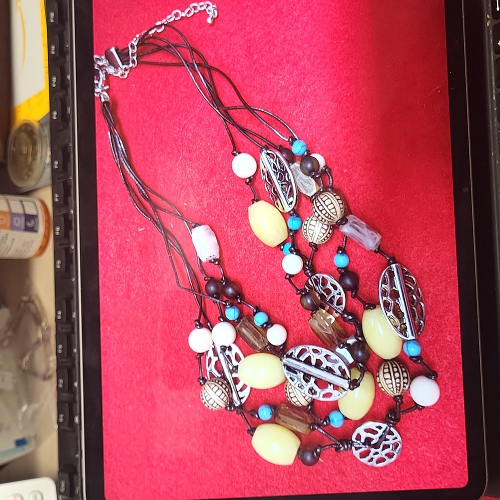 LD Necklace, new without tags